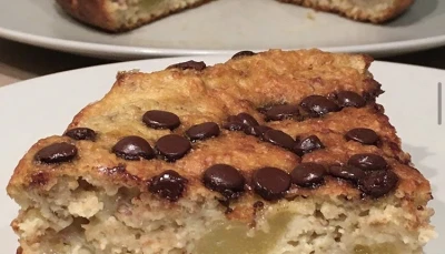 Gâteau moelleux régressif poire-chocolat