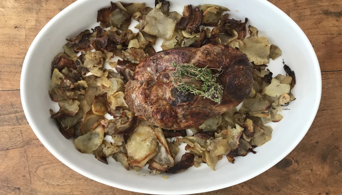 Gigot d'agneau et ses pommes de terre