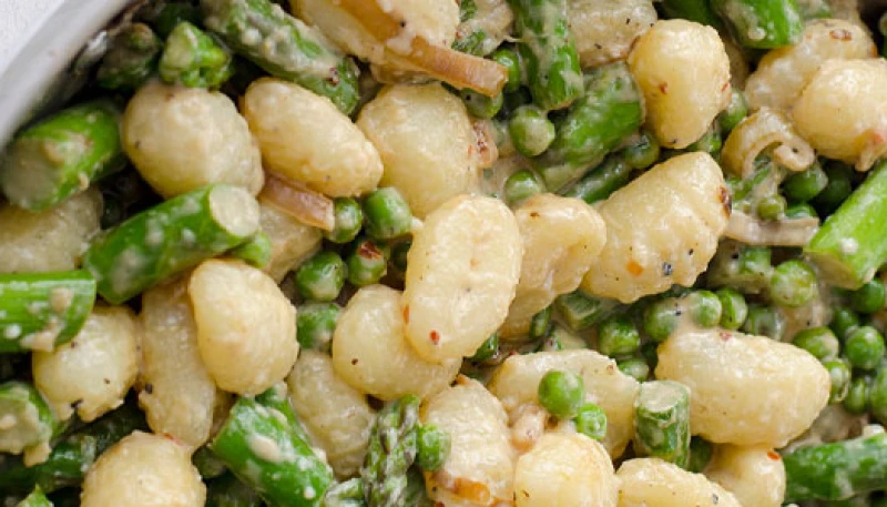 Gnocchi, asperges et petits pois