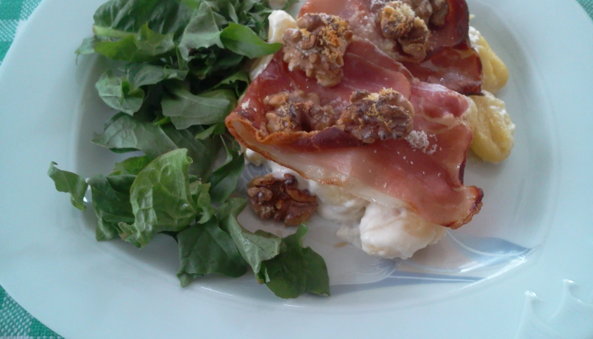 Gnocchis au jambon cru et aux noix