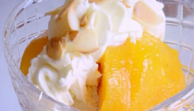 Gratin de pêches et chantilly