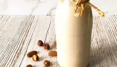 Lait d'amandes et de noisettes