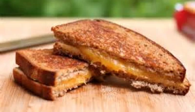 Le grilled cheese (sandwich)