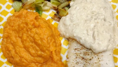 Lieu Noir sauce échalotes, purée patate douce coco