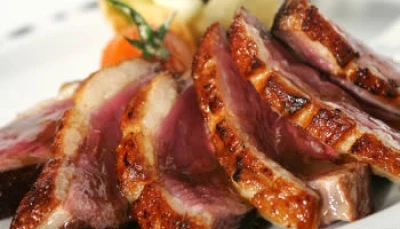 Magret de canard au riz.