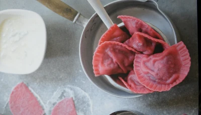 Mezzalunas Figues-Bacon, sauce Gorgonzola