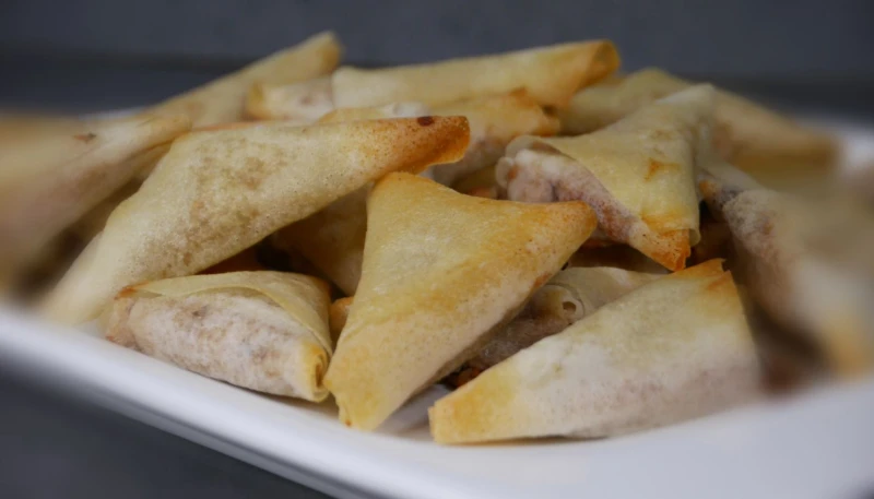 Mini samoussas olives et chèvre