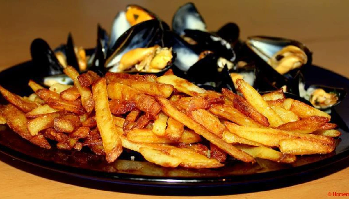 Moules marinières & frites à la fleur de sel