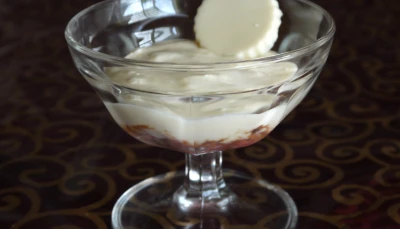 Mousse chocolat blanc sur fondant à la framboise