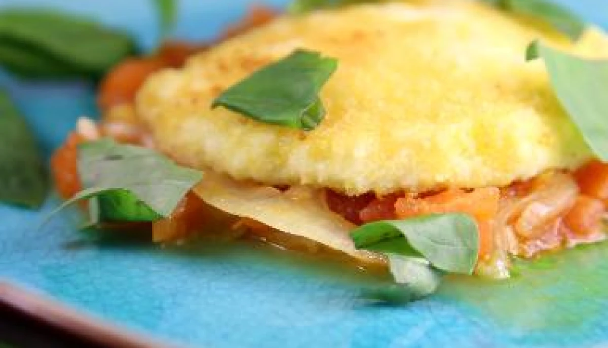 Mozarella panée sur coulis de tomates