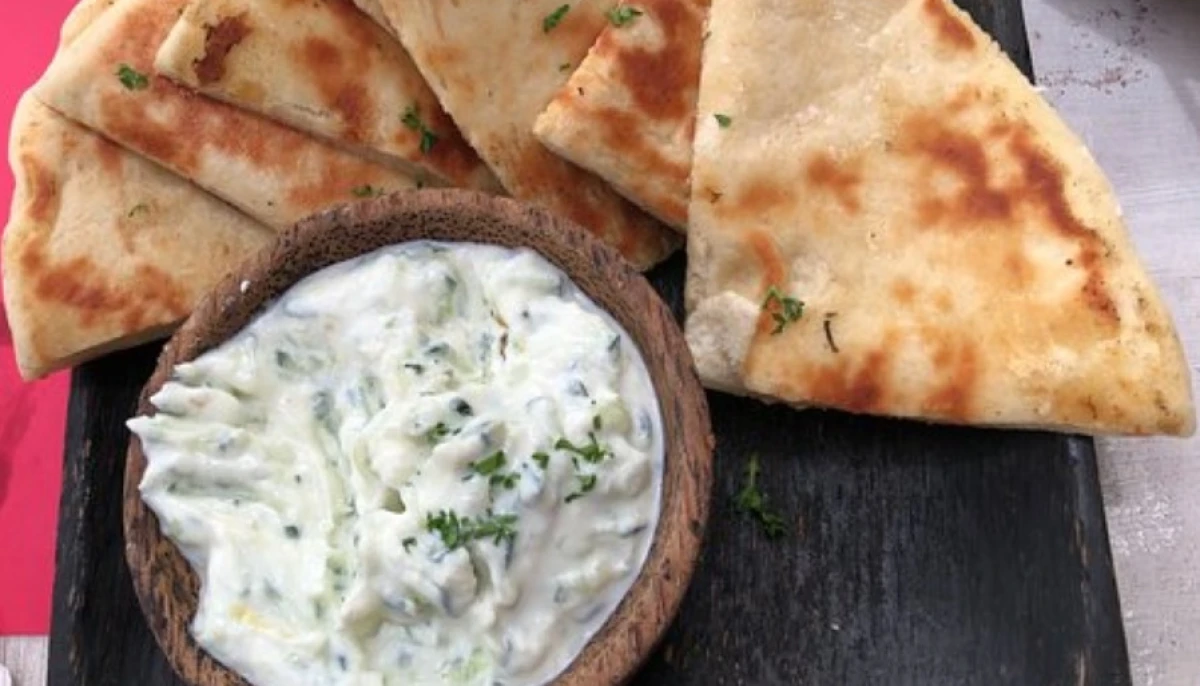 Naan et Tsatsiki