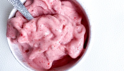 Nice Cream Strawberries Vegan