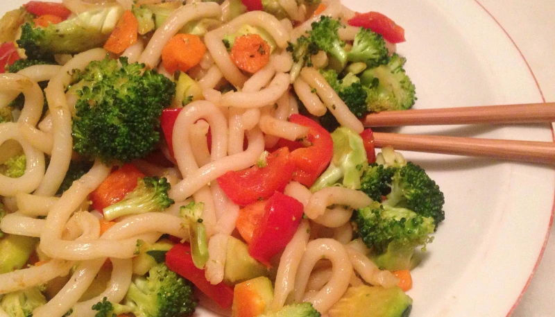Nouilles Udon aux petits légumes