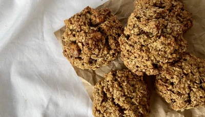 Oat chai cookies