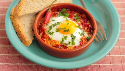 Oeuf cocotte à la tomate