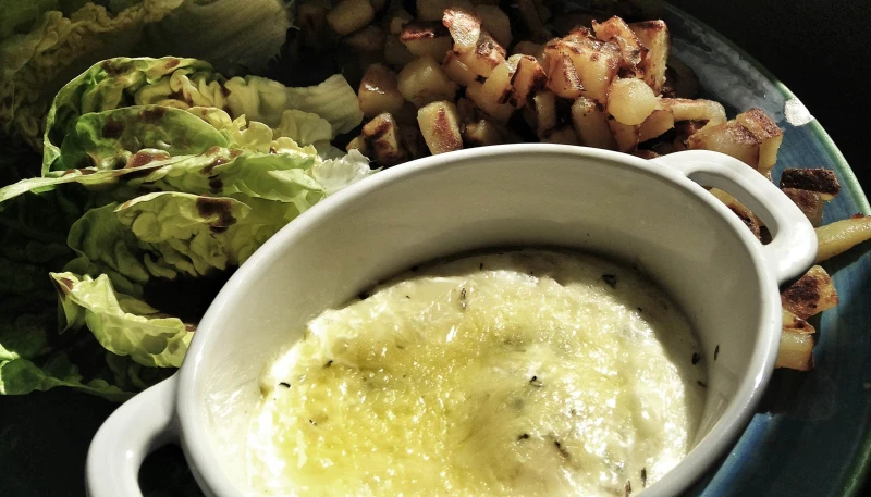 Oeuf cocotte au chèvre