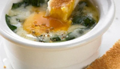 Oeuf cocotte aux épinards