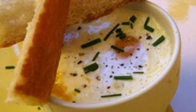 Oeufs cocotte pesto parmesan