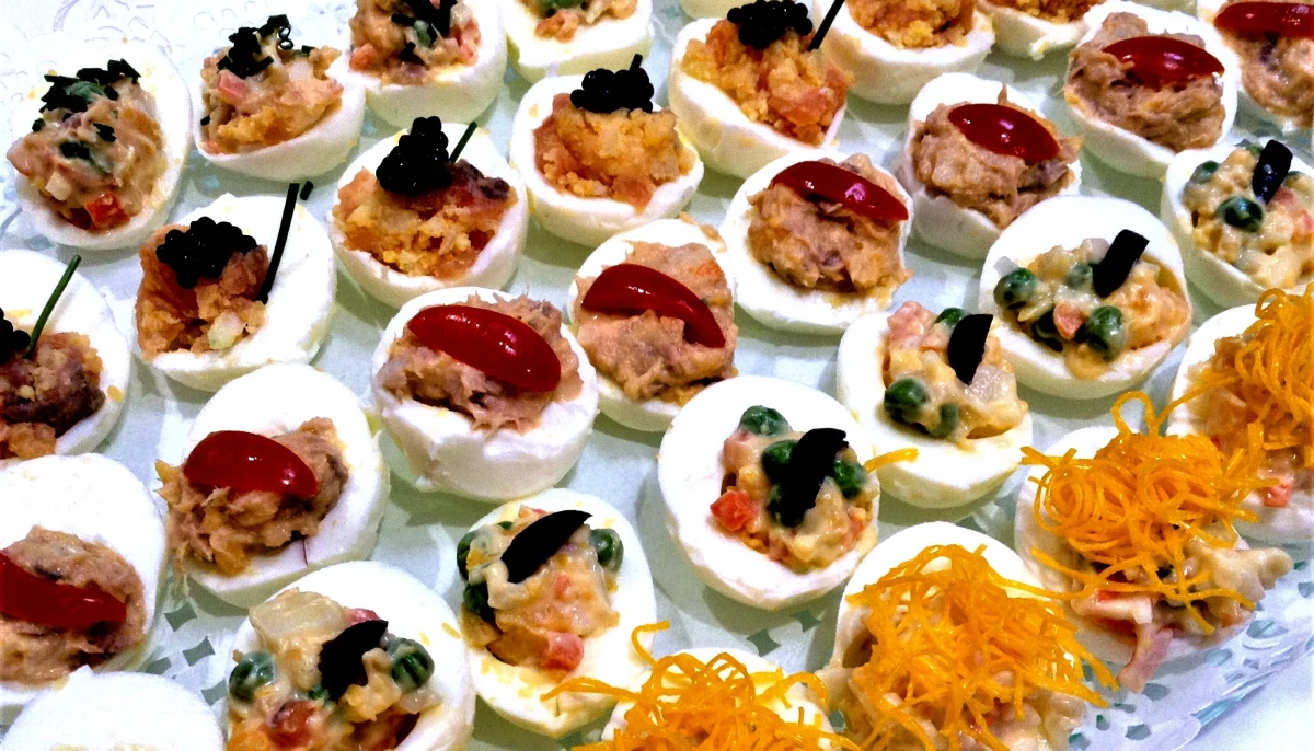 Oeufs farcis pour repas de Noël