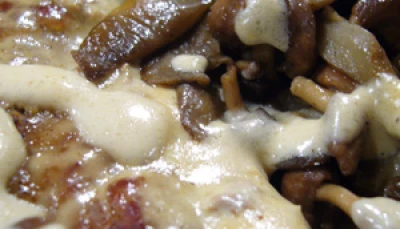 Omelette aux champignons et à la crème