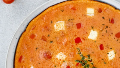 Omelette rouge au Saint Félicien