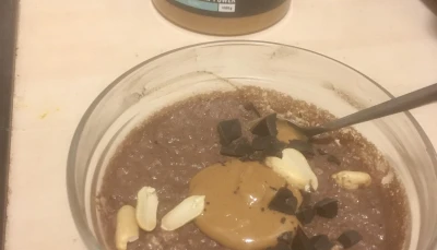 Overnight beurre de cacahuètes et cacao