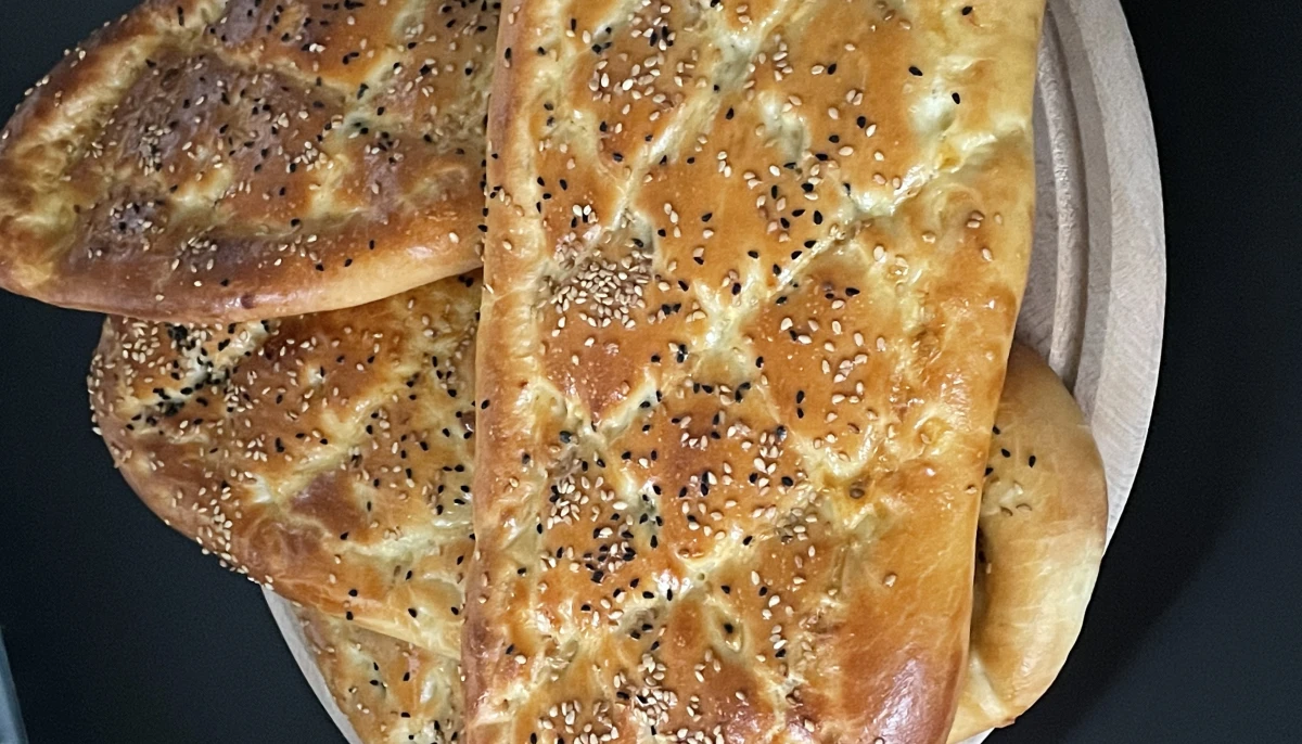 Pains pide ( pains turc )