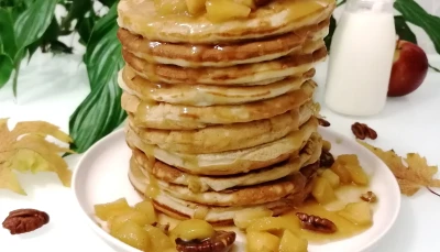 Pancakes aux pommes caramélisées