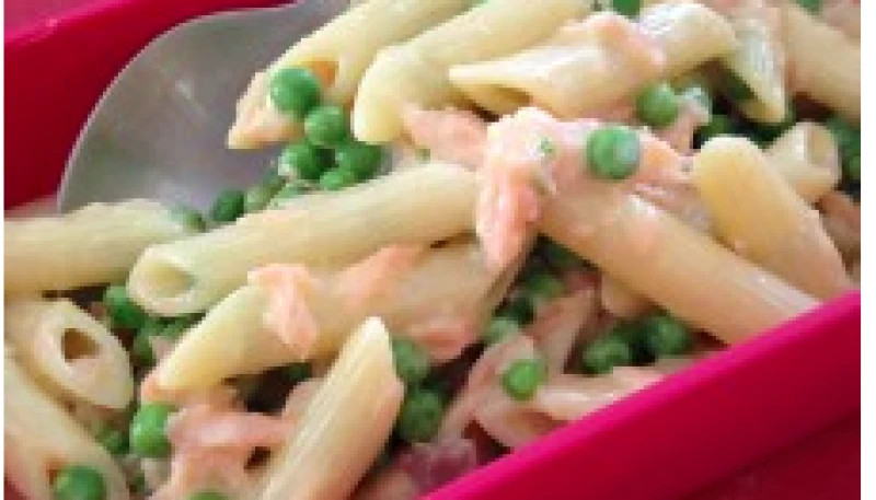 PATES AU SAUMON FUMÉ ET PETITS POIS