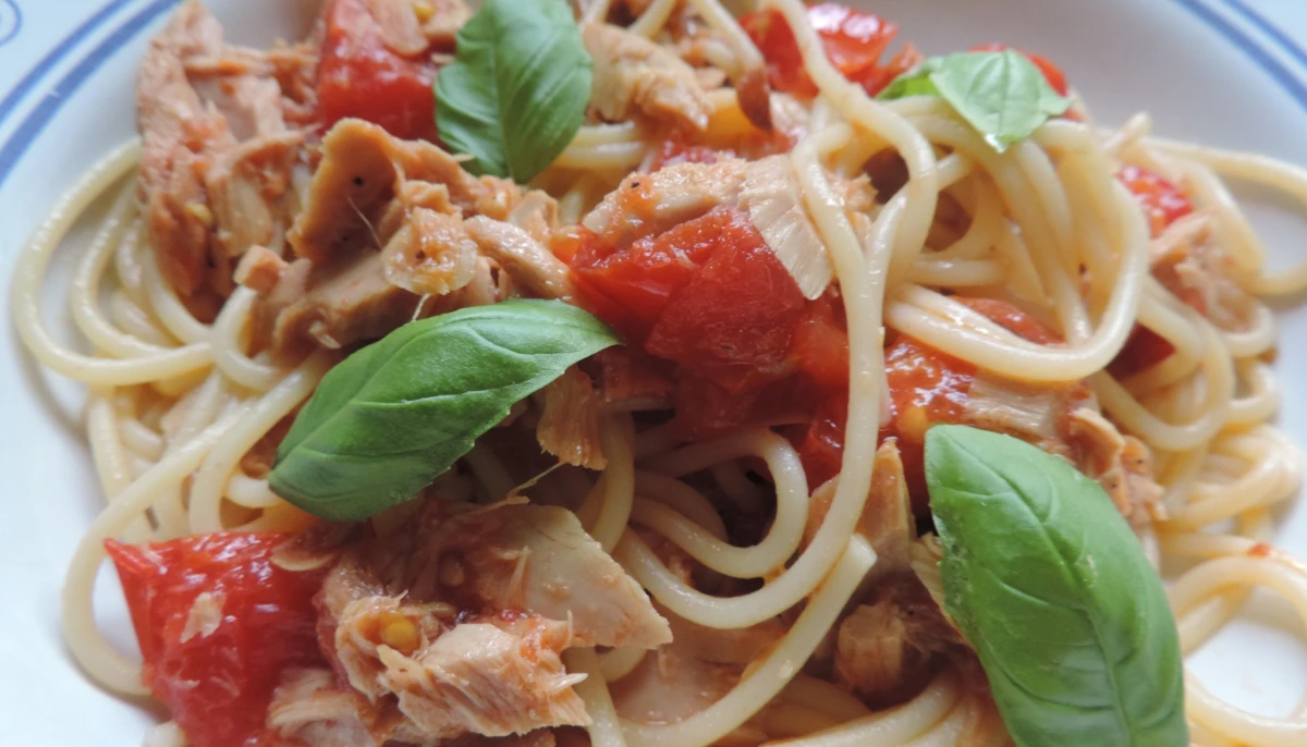 Pâtes au thon et à la tomate