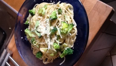 Pâtes aux légumes verts et au Pesto