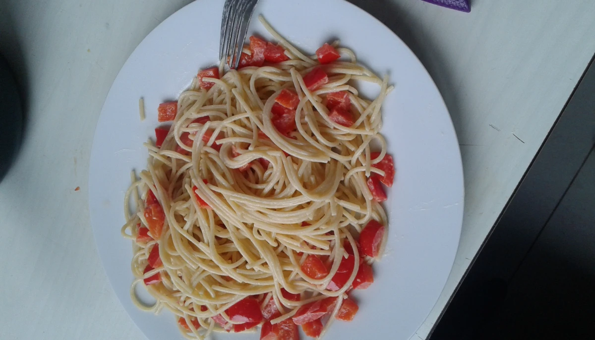 Pâtes aux poivrons et à la crème