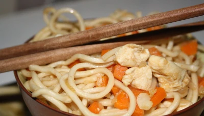 Pâtes chinoises P3C (Poulet Coco Carottes Curcuma)