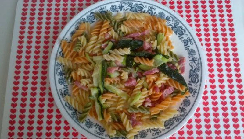 Pâtes façon courgette-nara (carbonara)