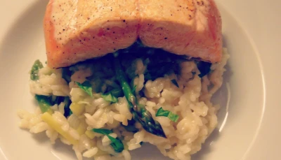 Pavé de saumon et risotto aux asperges