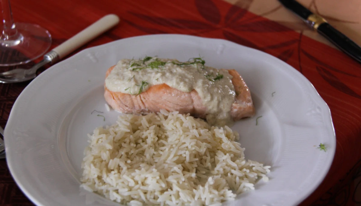 Pavé de saumon et sa crème citronnée