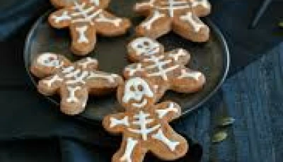 Petits biscuits en forme de squelette