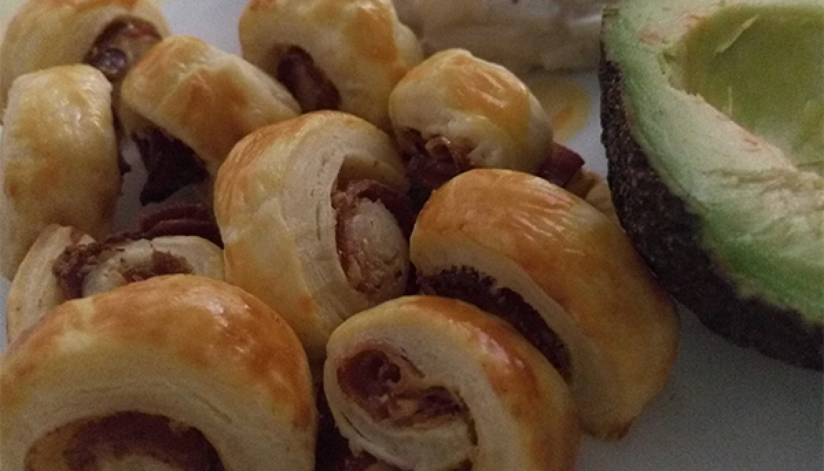 Petits fours roulés au jambon cru