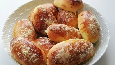 Petits pains briochés au fromage