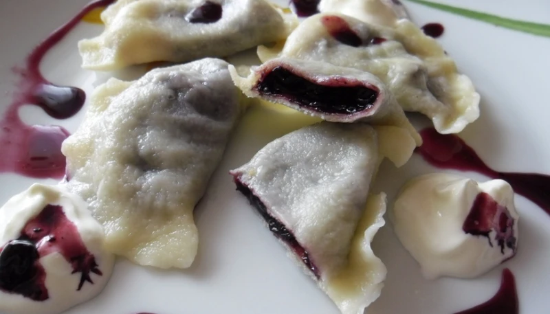 Pierogi aux myrtilles (dessert et goûter polonais)