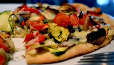 Pizza aux légumes croquants