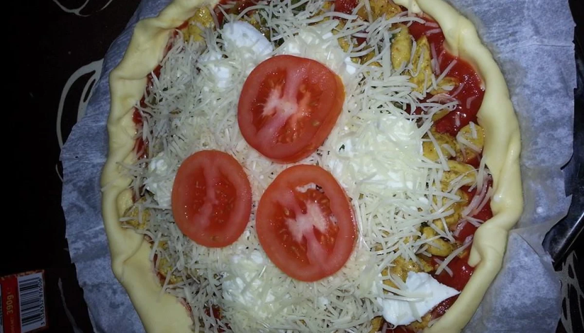Pizza poulet curry