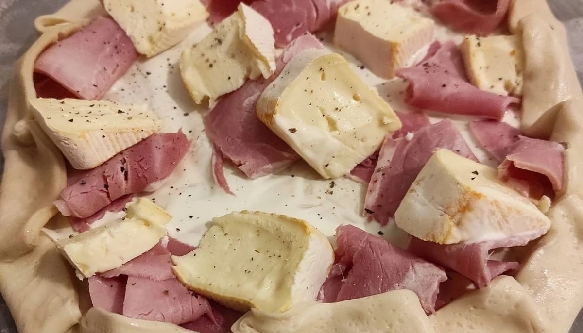 Pizza reblochon