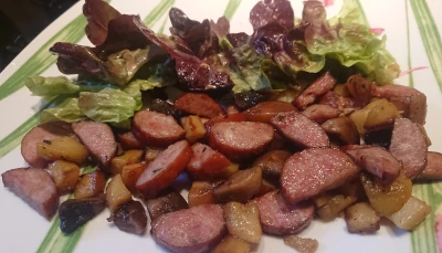 Poêlée campagnarde aux saucisses fumées