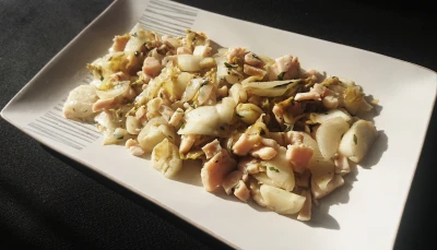 Poêlée d'endives à la crème et au poulet