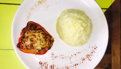 Poivron Farci Végétarien+Ecrasé de Pommes de Terre