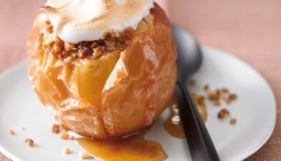 Pomme au four au praliné meringué