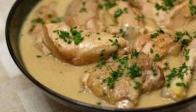 Poulet à la crème et aux champignons