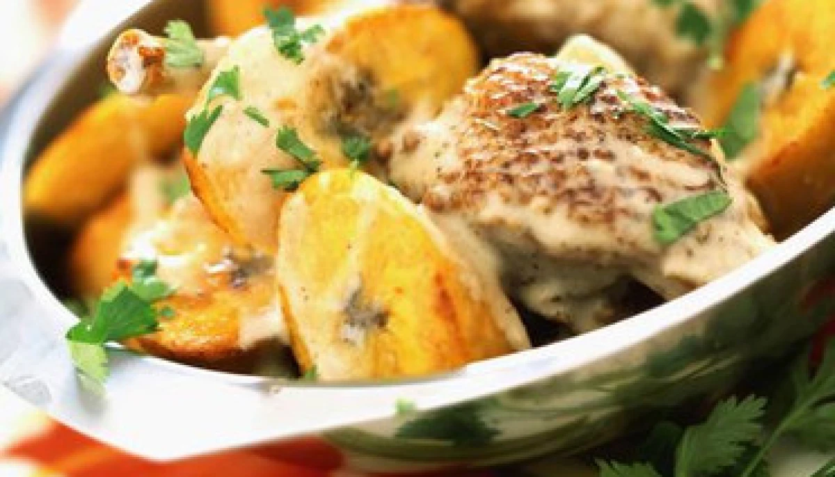 Poulet aux bananes plantains