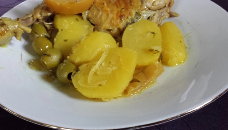 Poulet aux olives vertes ( recette Marocaine